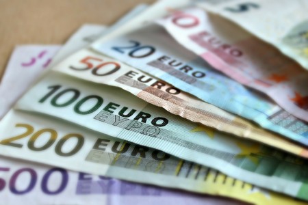 Sprawdź, co może stać się z Twoim kredytem po przyjęciu EURO